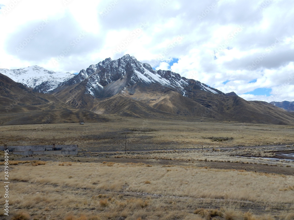 Abra La Raya pass, Andes, Peru