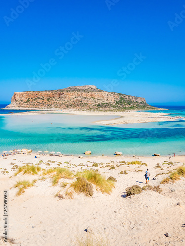 Fotografie Crete, Greece: Balos lagoon paradisiacal view of beach and sea