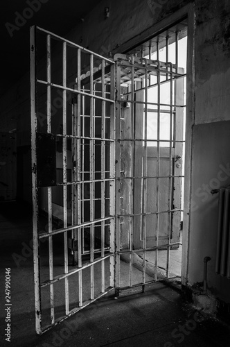 Krata w starym więzieniu