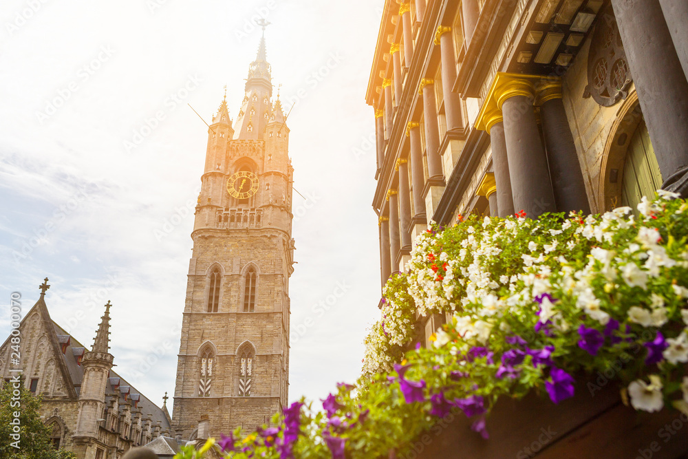 Φωτογραφία Belfort tower in historical part city of Ghent, Belgium