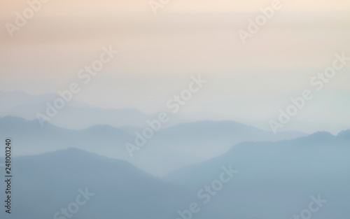 alba su colline nella bruma © giannino