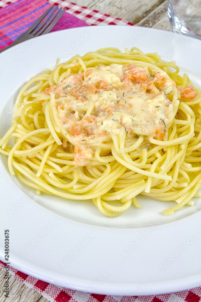 spaghetti au saumon spaghetti au saumon