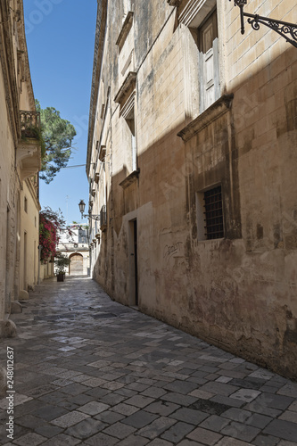 Fototapeta Naklejka Na Ścianę i Meble -  Italia Puglia Lecce vicolo Sotterranei