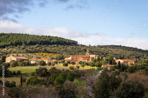 Village de Sainte-Colombe-de-la-Commanderie  Occitanie