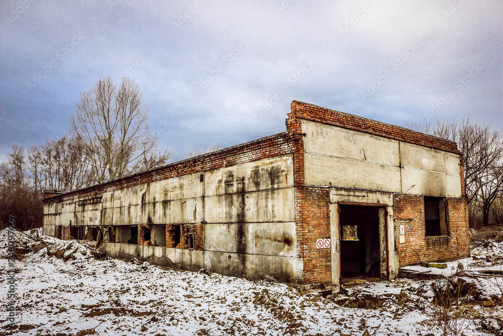  Abandoned, unused object Sewage treatment plant