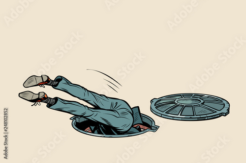 man fell into a sewer manhole