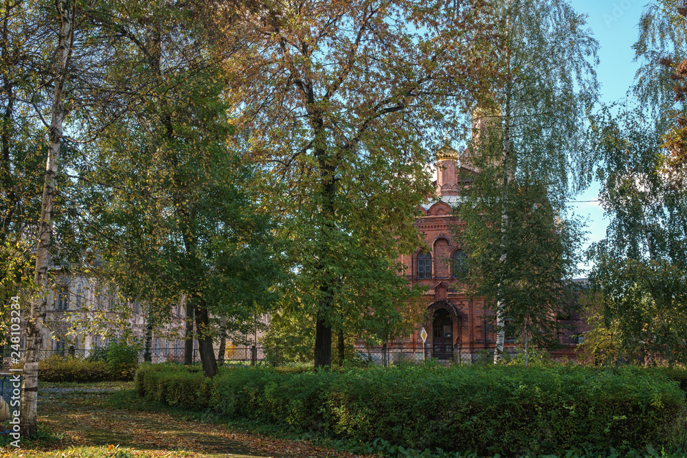 Naklejka premium autumn in the city