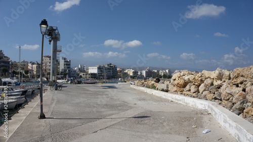 Fototapeta Naklejka Na Ścianę i Meble -  Port at Chania, Greece