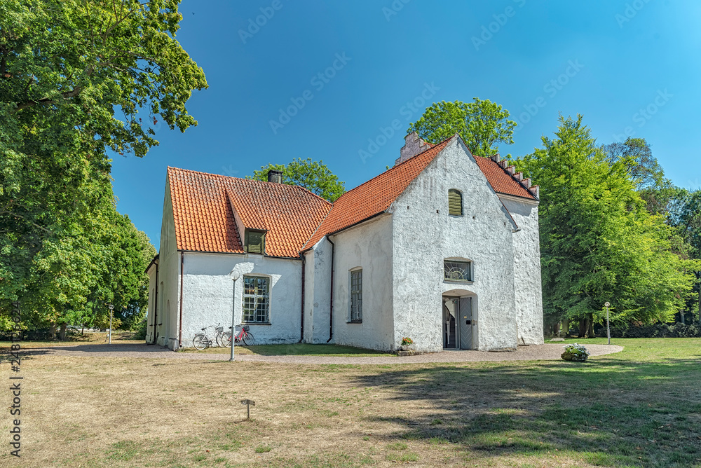 Trolle Ljungby White Church