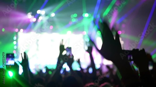 Wallpaper Mural Smartphone concert party Torontodigital.ca