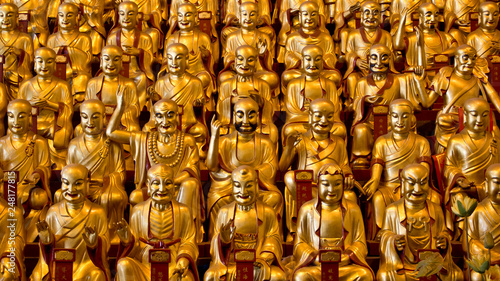 golden Buddhas