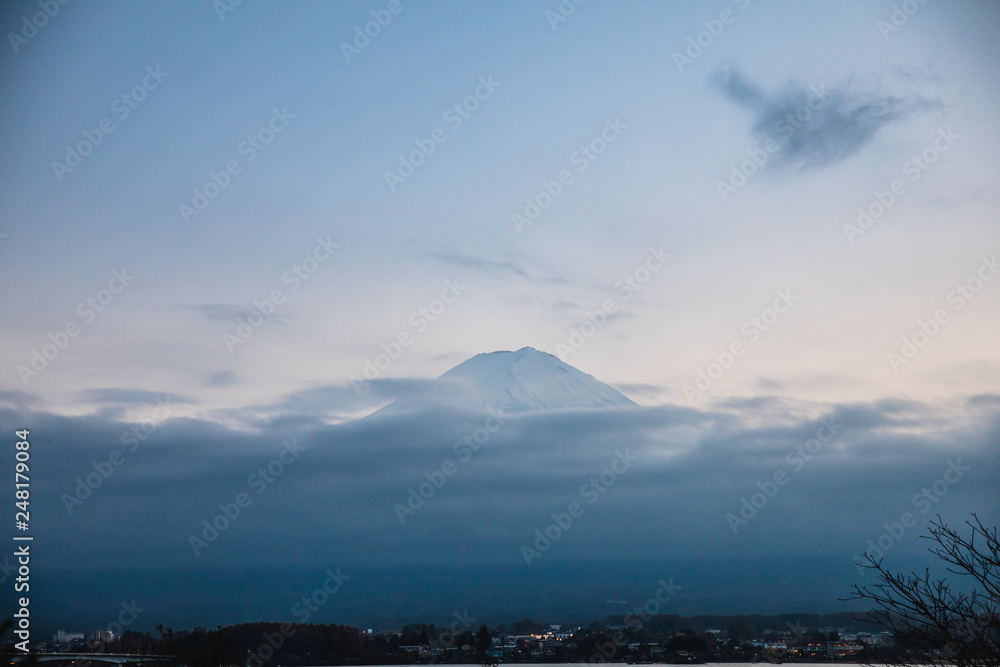 Mountain Fuji with blue sky Fuji Five Lakes, Fujikawaguchiko, Yamanashi, Japanan Mountain Fuji with blue sky Fuji Five Lakes, Fujikawaguchiko, Yamanashi, Japanan