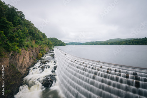 New Croton Dam, in Westchester County, New York photo