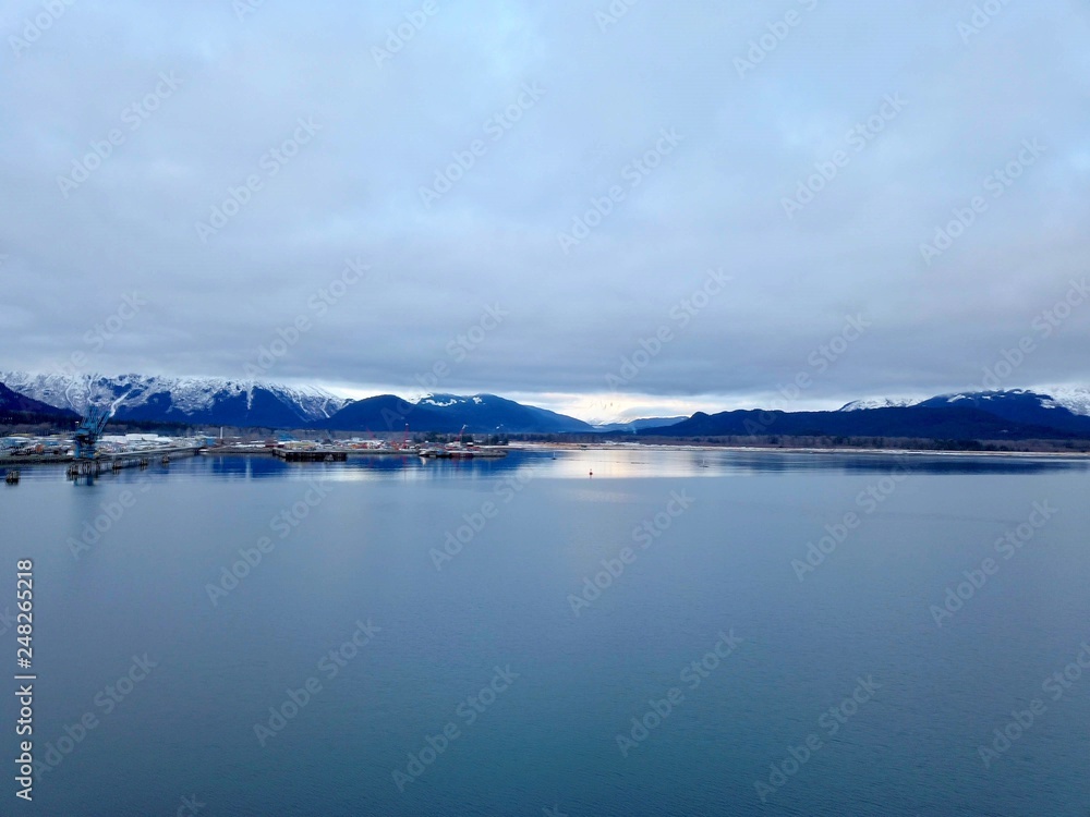 Fototapeta premium Resurrection bay and Seward Alaska before sunset in the winter