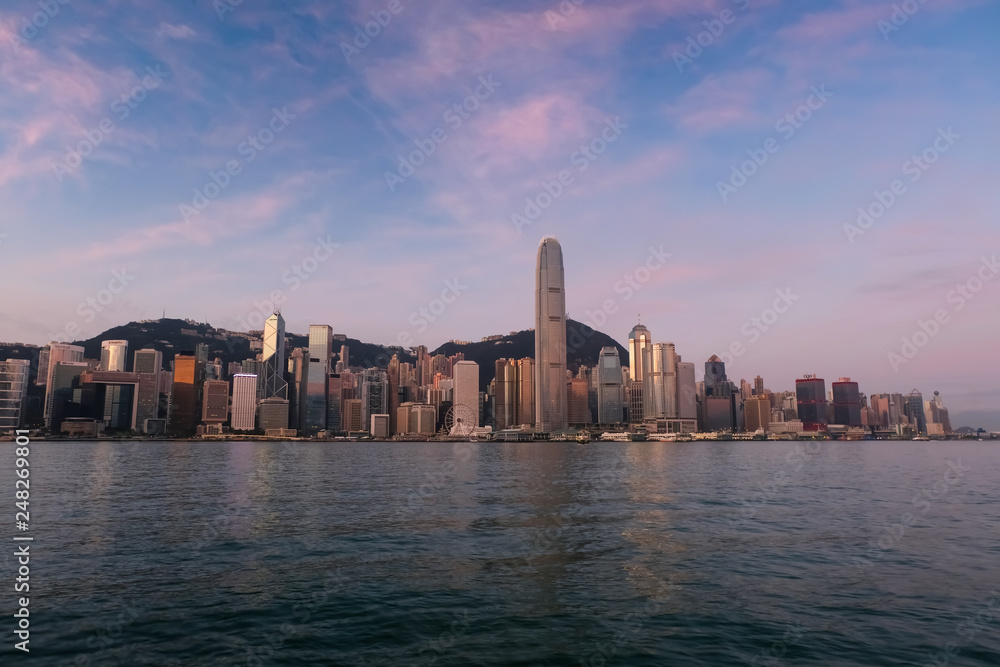 Obraz premium 香港 早朝のビクトリア・ハーバー