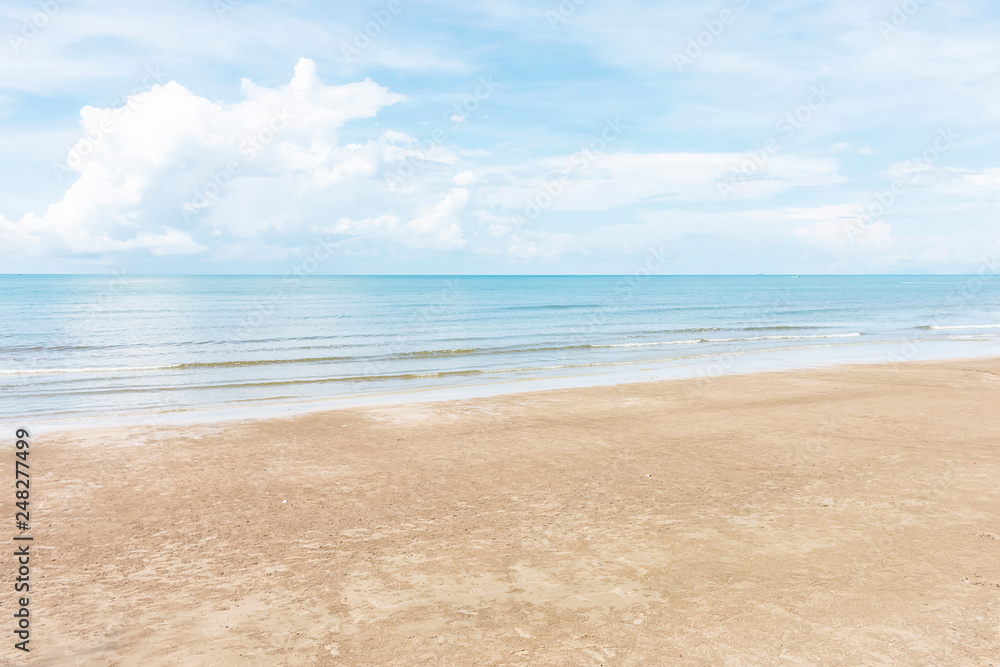 Fototapeta premium Sea sand and beautiful sky.
