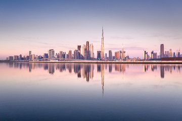 Crédence de cuisine Burj Khalifa Lever de soleil coloré sur Dubaï  © Kertu