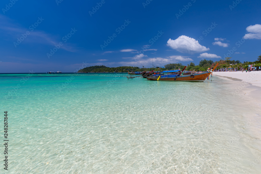 Fototapeta premium Koh Lipe with beautiful beach and blue sky at Koh Khai in Andaman Sea,Tarutao national park , Satun Province,Thailand