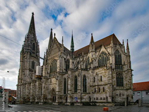 Obraz na płótnie Regensburger Dom St. Petrus in Regensburg, Oberpfalz, Bayern, Deutschland w salonie