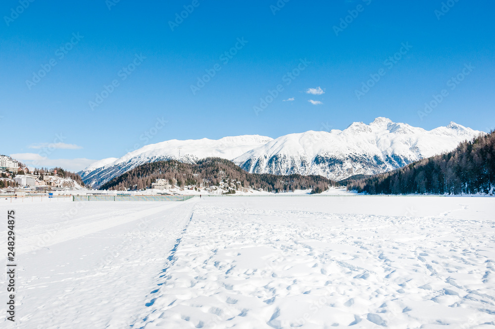 St. Moritz, St. Moritzersee, Muottas Muragl, Oberengadin, Winter, Wintersport, Winterwanderweg, Alpen, Graubünden, Schweiz