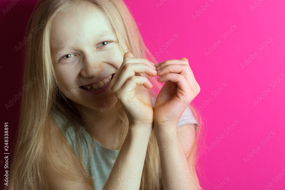 hands in the shape of a heart