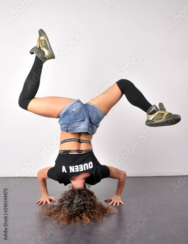HipHop Gogo Dancer Dancehall photo