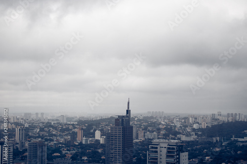 A Cidade Nublada  S  o Paulo  Brasil