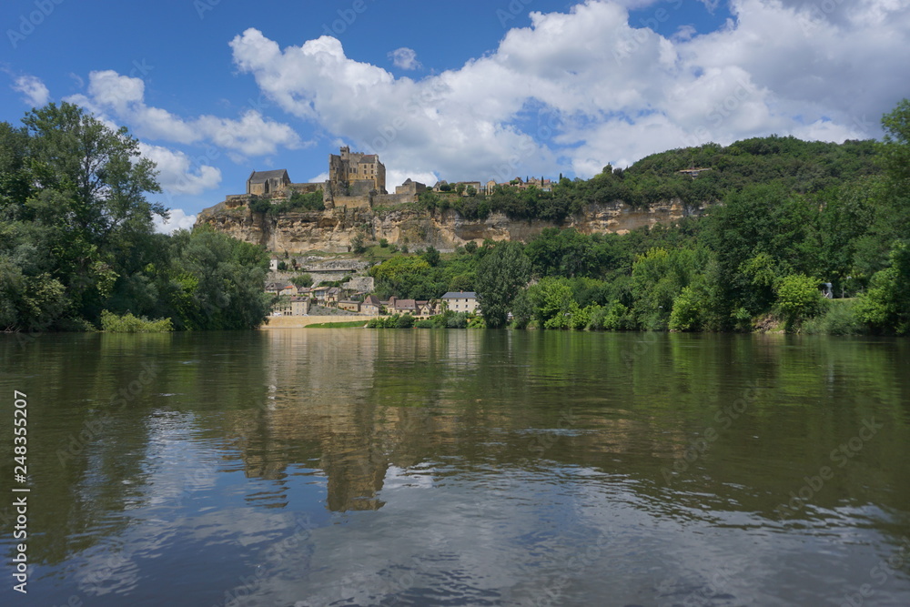 Sarlat Periogord France village river reflexion Dordogne medieval