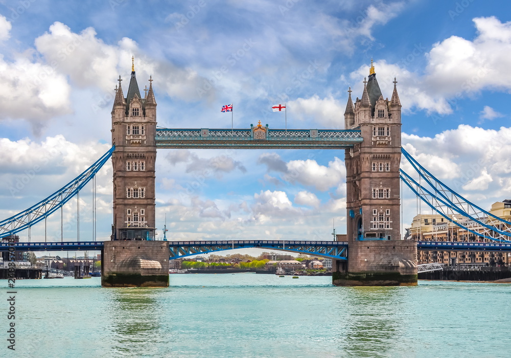 London Tower bridge, United Kingdom - obrazy, fototapety, plakaty 