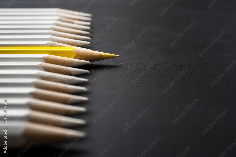 Obraz premium color pencil with leadership, teamwork concept