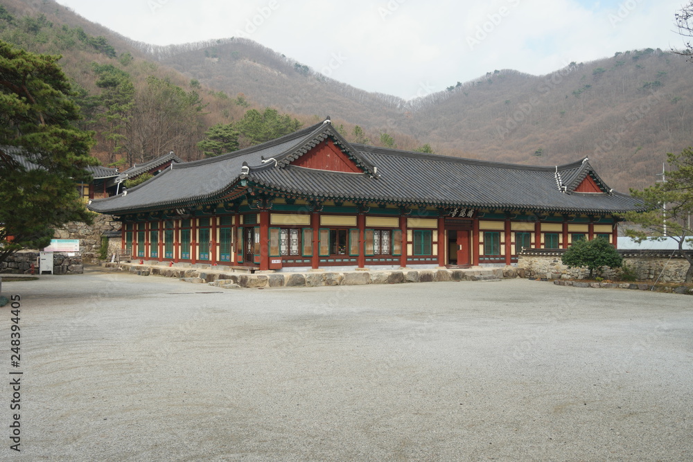 Wibongsa Buddhist Temple