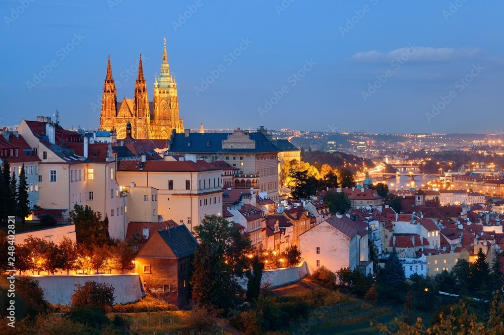 Fototapeta premium Prague Castle at night