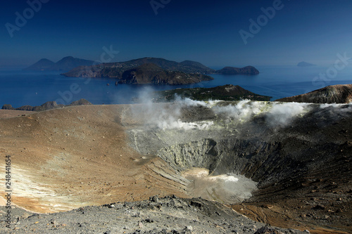 Vulcano, Hauptkrater, Blick nach Lipari, Liparische Inseln, Sizilien, Italien, < english> Vulcano, Eolic Islands, Sicily, Italy photo