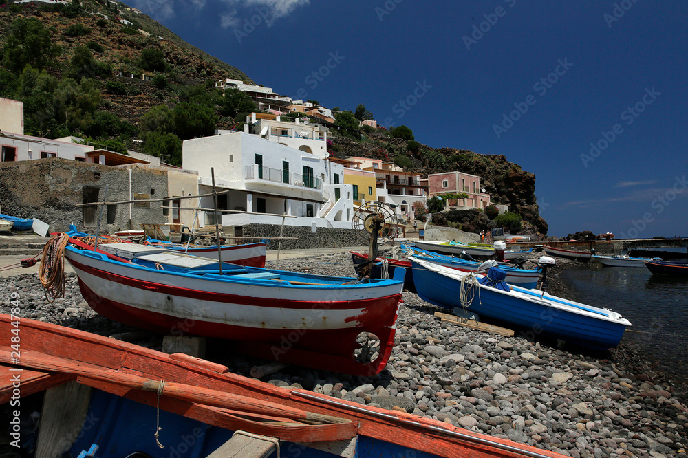 Alicudi, Strand, Fischerboote, Liparische Inseln, Sizilien, Italien, < english> Alicudi, Beach, Eolic Islands, Sicily, Italy