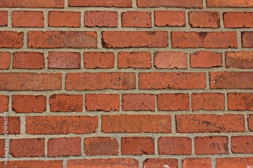 Mauer aus rotem Backstein