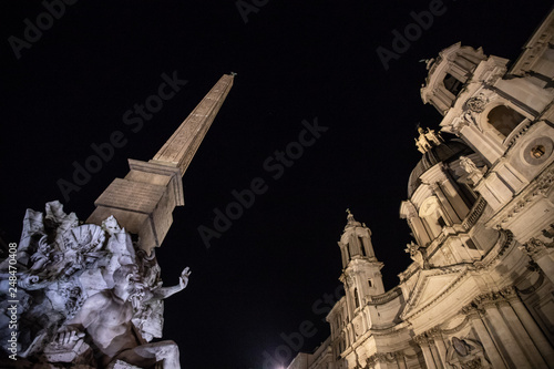 La Fontana dei 4 Fiumi e Sant'Agnese in Agone a Piazza Navona a Roma