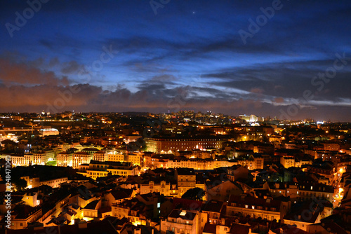 panorama Lizbony nocą, Portugalia photo