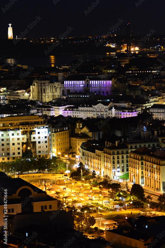 Piękna Lizbona nocą, Portugalia