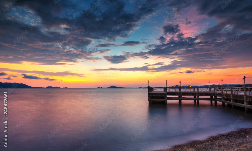 Naklejka premium Twilight timber beach Northern Light Twilight