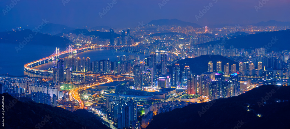 Busan cityscape Gwangan Bridge at night - obrazy, fototapety, plakaty 
