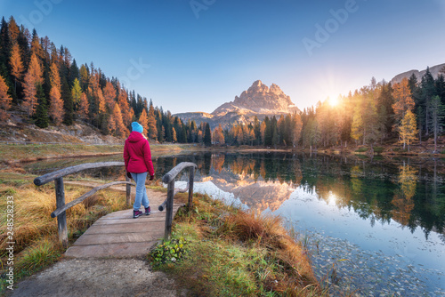 Young wooman on the small w...