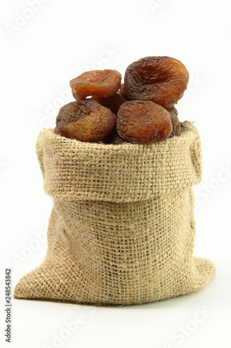 Sundried Apricots in Gunny Bag