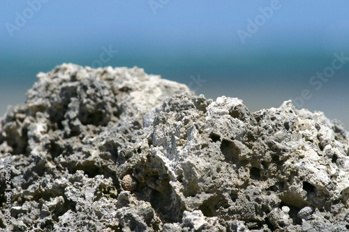 白保海岸の巨岩 © Michael.K