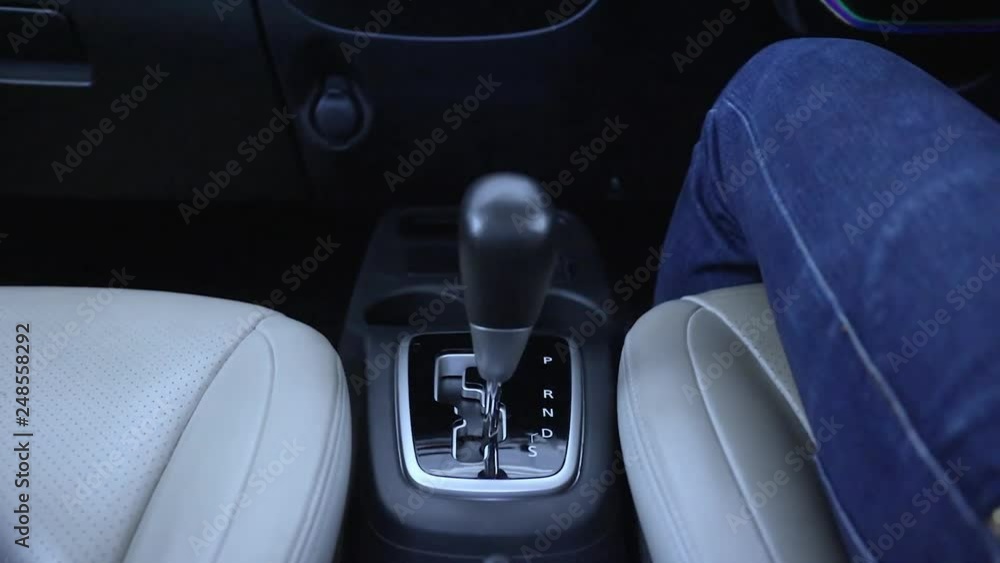 Automatic transmission, gear shifting from P to D Automatic transmission, gear shifting from P to D