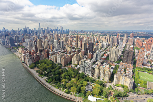 Fototapeta Naklejka Na Ścianę i Meble -  Wide-angle aerial view over Yorkville and Upper East Side, Manhattan, looking south-west towards Central Park