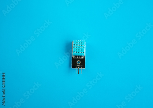 humidity and temperature sensor for DIY devices on Arduino or Raspberry base photo