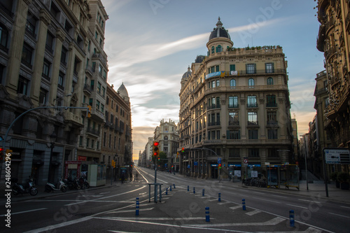 Barcelona - Vía Laietana al amanecer
