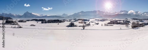 Panorama Landschaft in Bayern bei Füssen im Winter