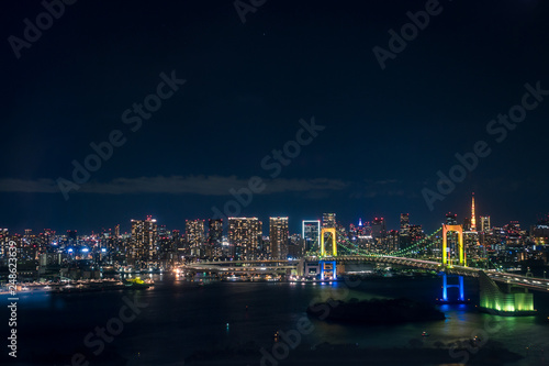 東京湾の夜景と夜空 © onotorono