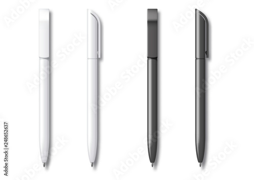 White and Black Realistic Set Pen Fototapete